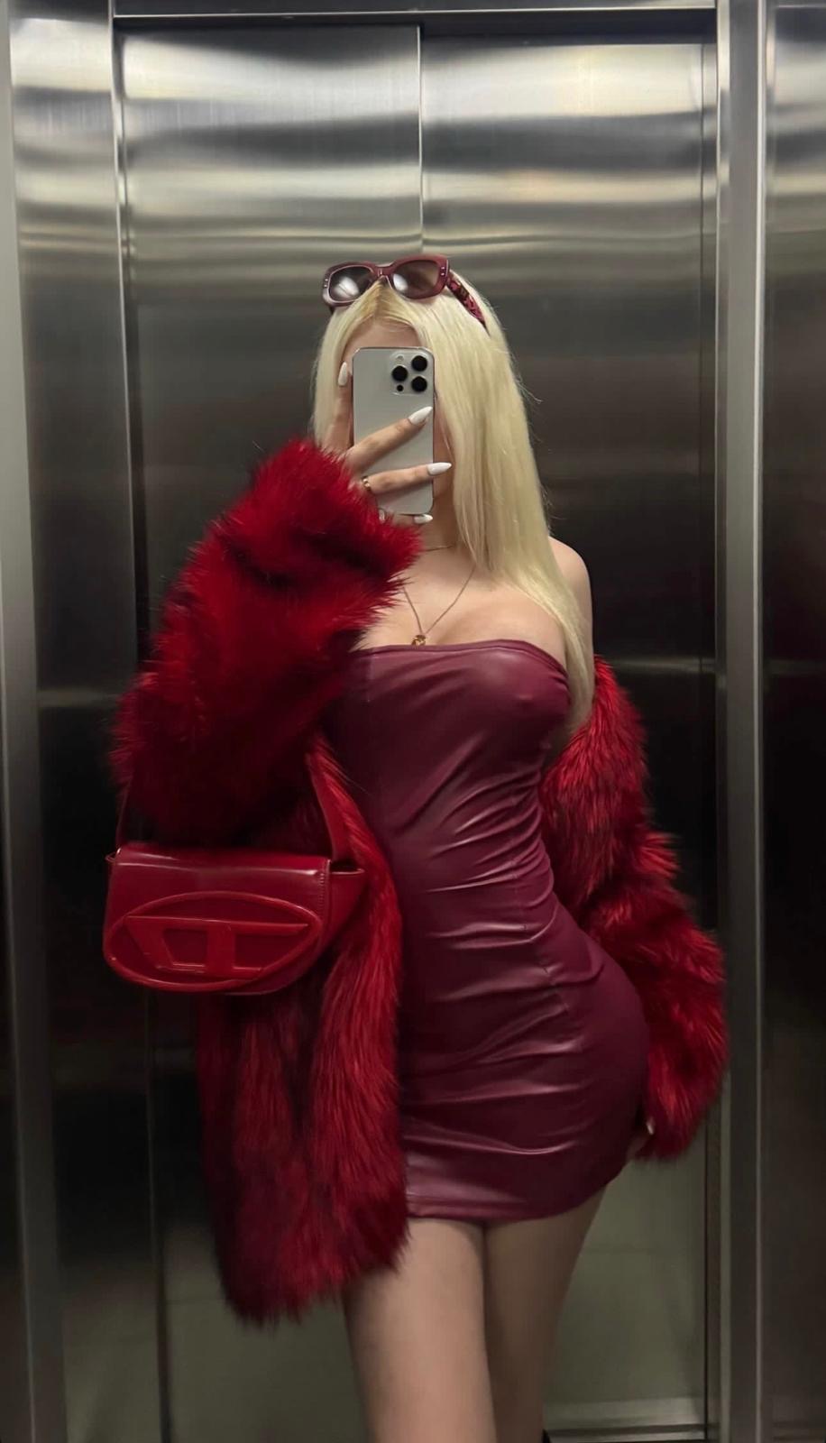 Angela la más top ven a pasarla riko