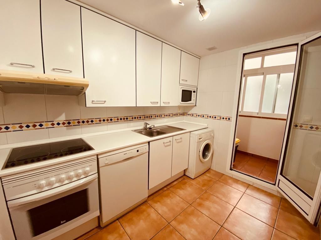 🔥 Habitación en Alquiler – Marina Botafoch, detrás de Pacha, Ibiza 🔥 - Foto 2