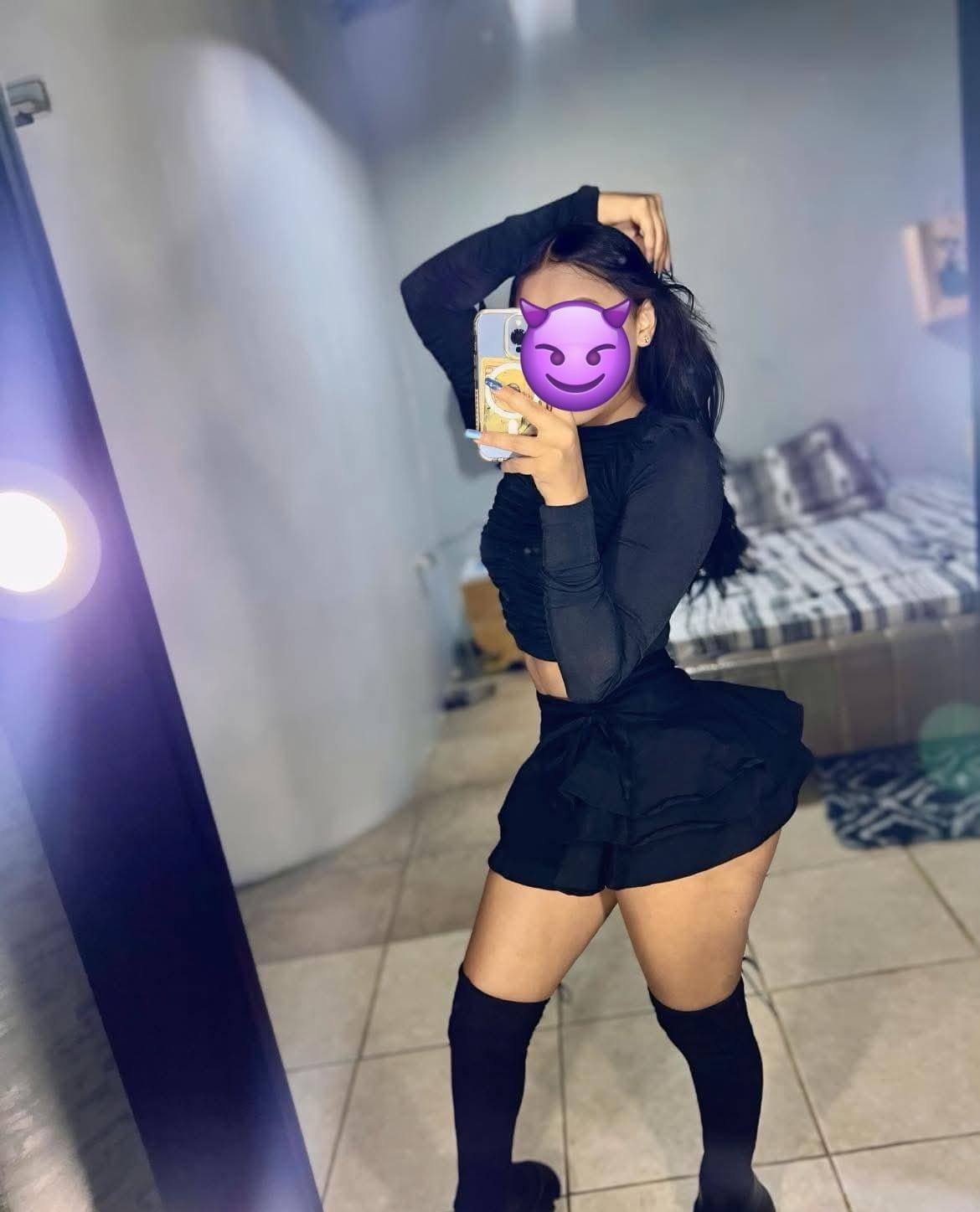 Tu bella rubi vino a ser tu mejor compañia - Foto 2